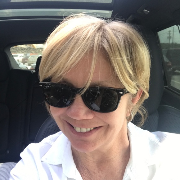 Meet your Posher, Kim - Picture 1 of 1